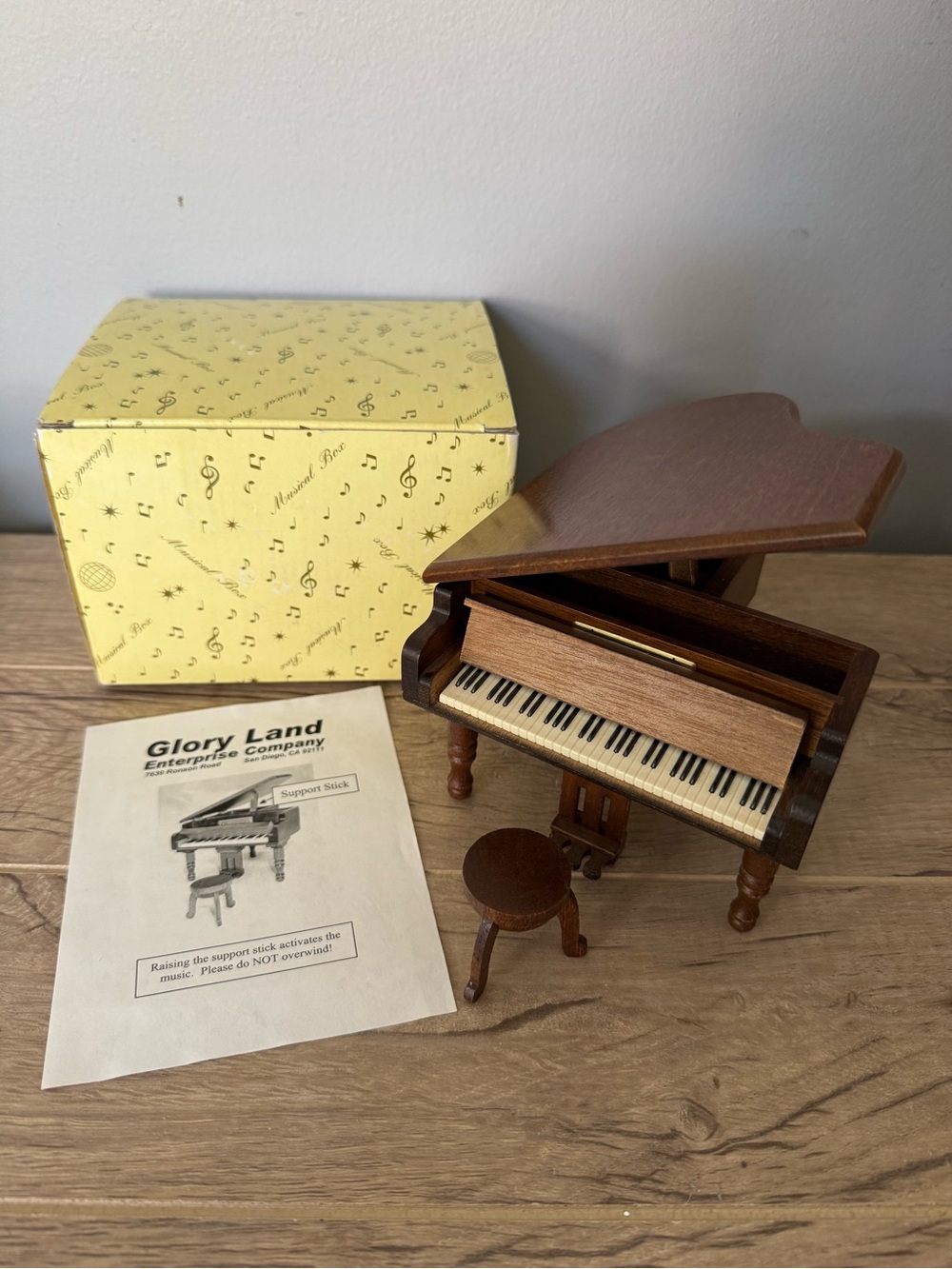 GLORY LAND Baby Grand Piano Wood Music Box "Fur Elise" w/Stool Box Receipt 2004